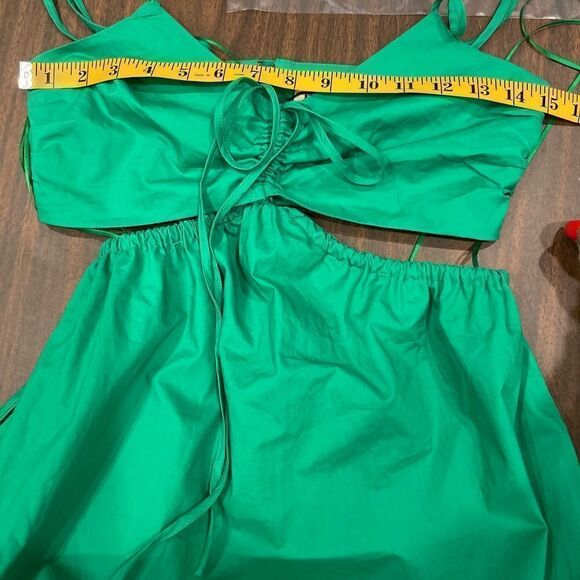 Nicholas Baylee Cut-Out Pockets Midi Dress in Green Emerald .Size 0 - Picture 14 of 15